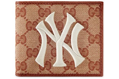 Gucci New York Yankees Patch Wallet GG Beige/Brick Red